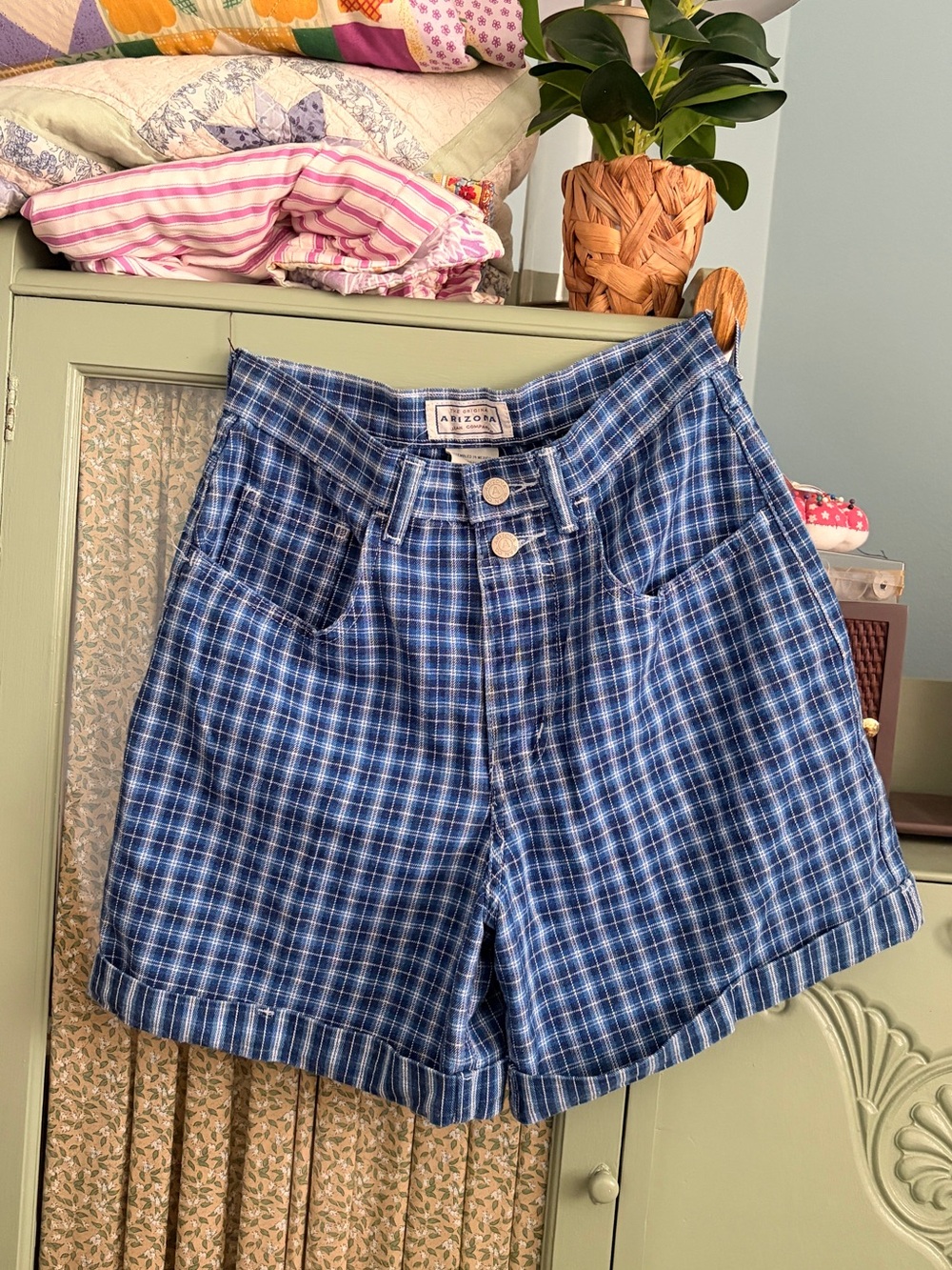 Vintage Arizona Jean Company High-Waist Blue Plaid Women’s Shorts